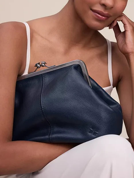 Classic Kiss-lock Closure Adorned Leather Bag